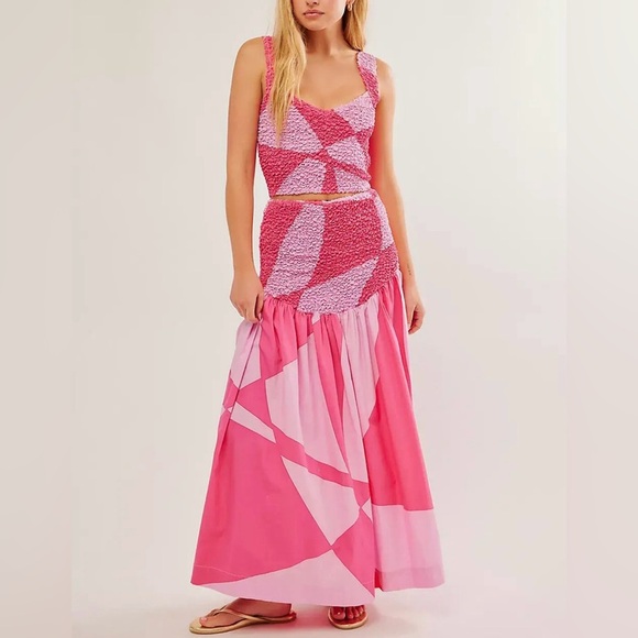 NEW S/W/F Mottled Skirt Set Sz L Pink Smocked Sold at Free People - Picture 1 of 11